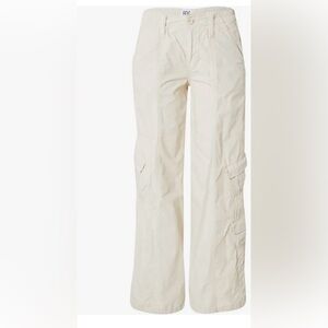 BDG Wide Leg Cargo Pants